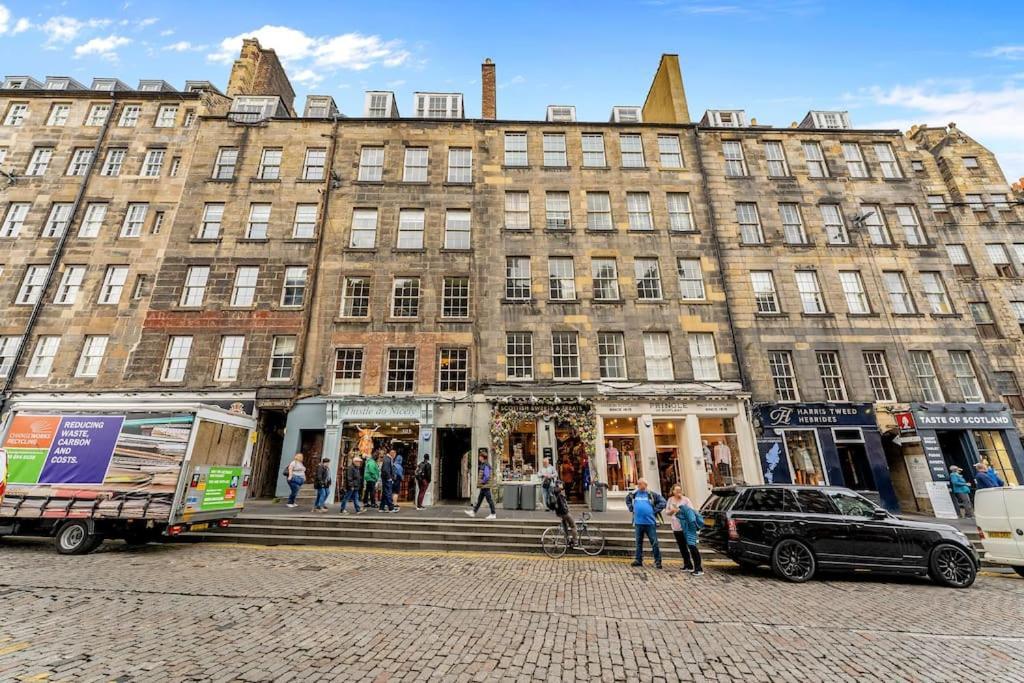 Boutique Modern Royal Mile Apartment Sleeps 4 Edinburg Exteriör bild