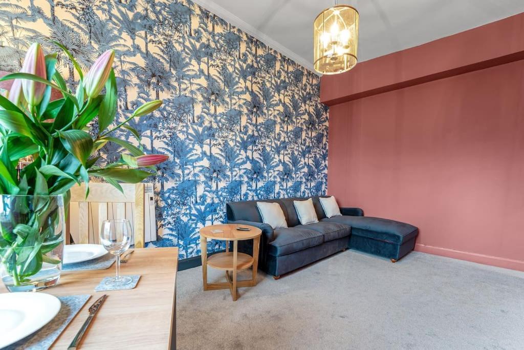 Boutique Modern Royal Mile Apartment Sleeps 4 Edinburg Exteriör bild